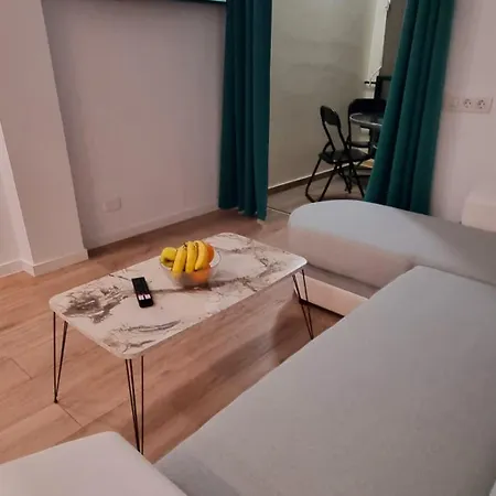 Cristianos Apartman *