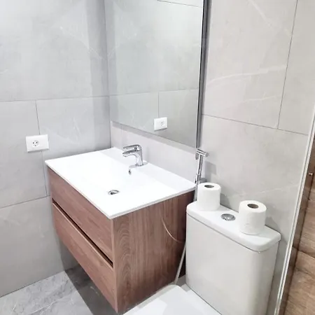 Apartament Cristianos *